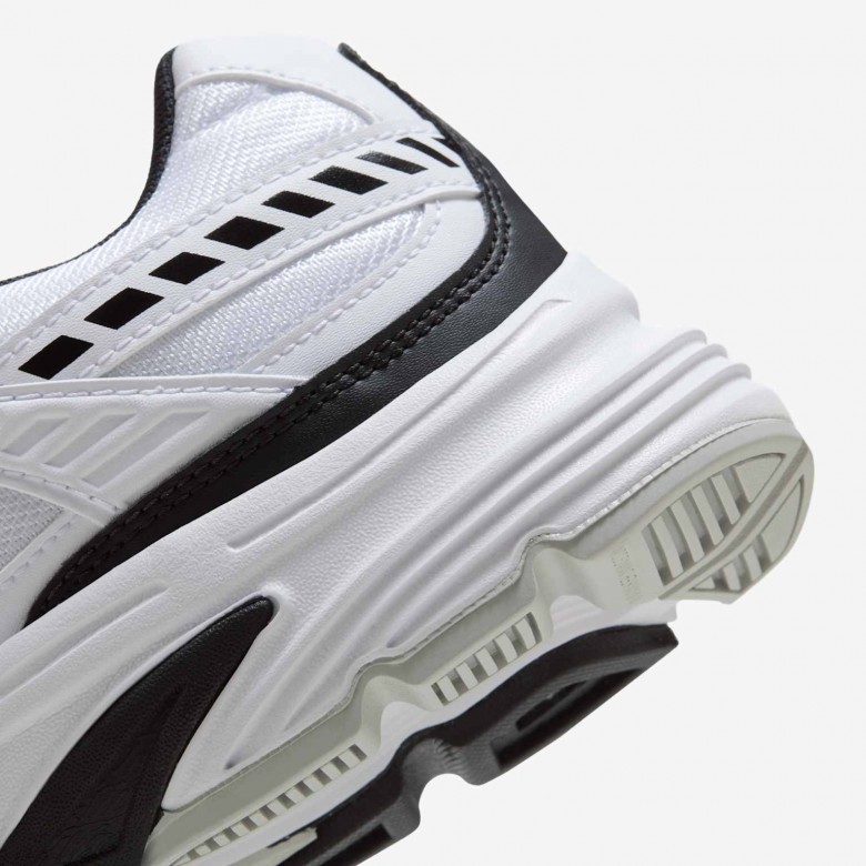 Nike Initiator Nike Initiator