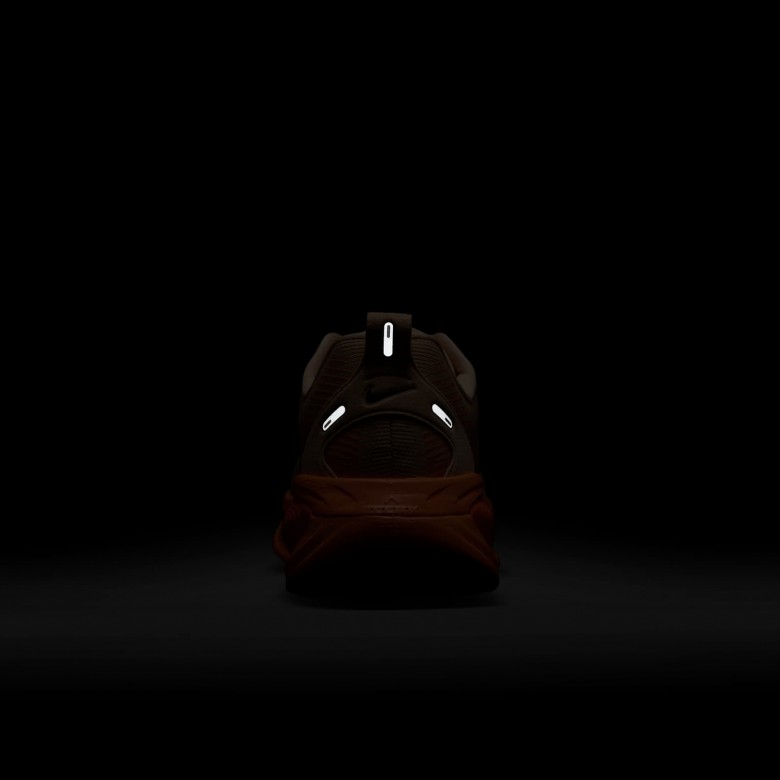 Nike Vomero 18 Nike Vomero 18