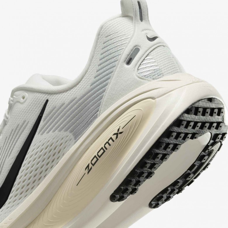 Nike Vomero 18 Nike Vomero 18