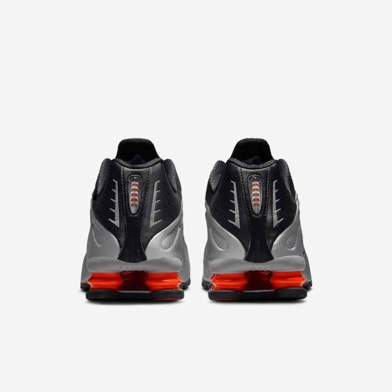 Nike Shox R4 Nike Shox R4