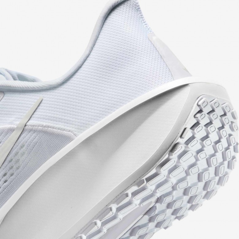 Nike Quest 6 Nike Quest 6