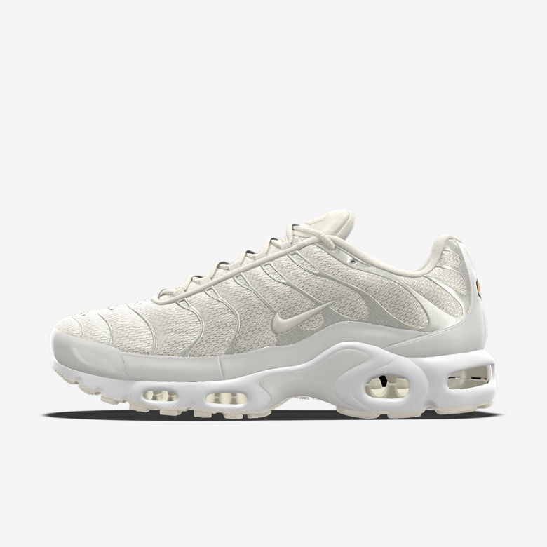 Nike Air Max Plus By Nike Air Max Plus By