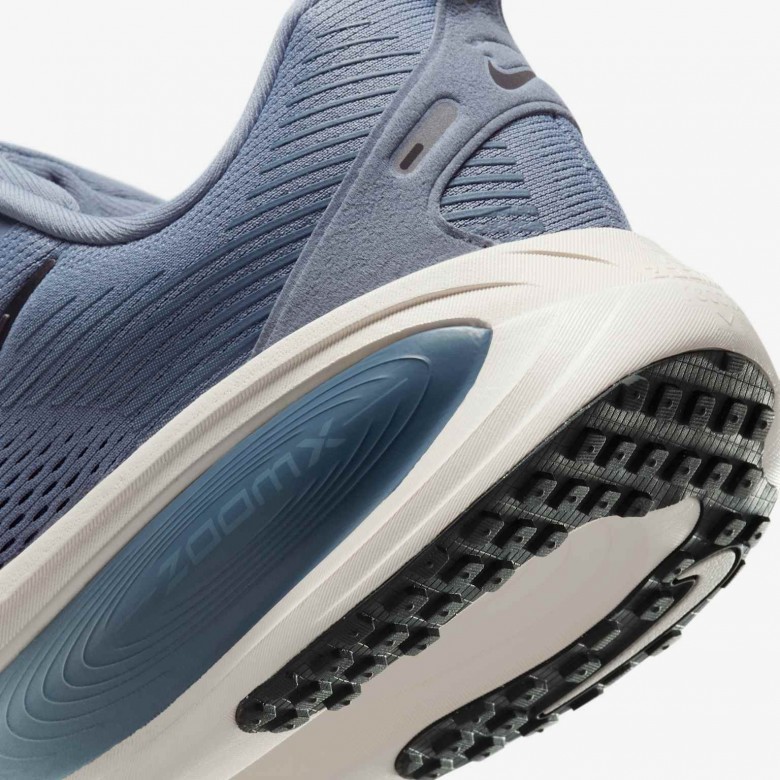 Nike Vomero 18 Nike Vomero 18