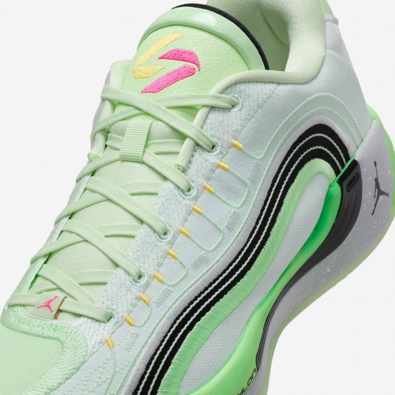 Luka 4 "Space Navigator" Luka 4 "Space Navigator"