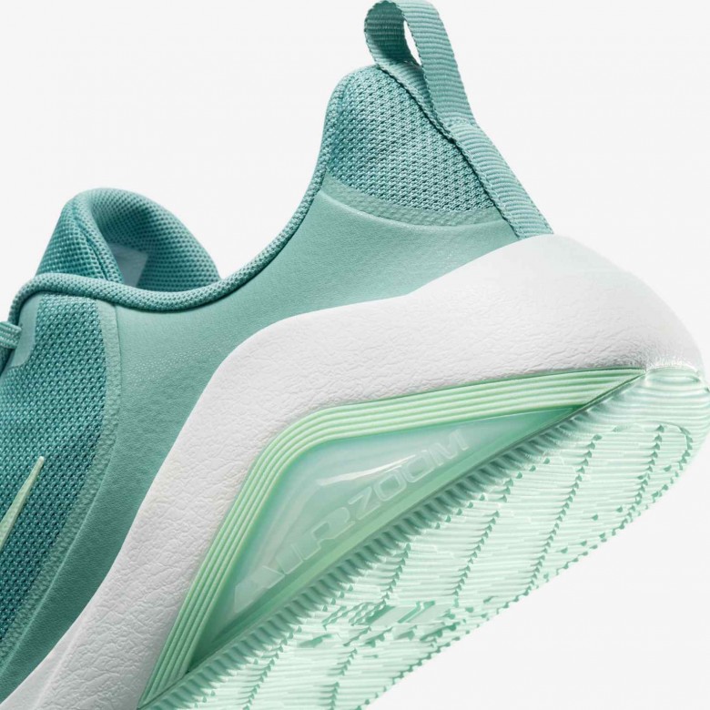 Nike Bella 7 Nike Bella 7