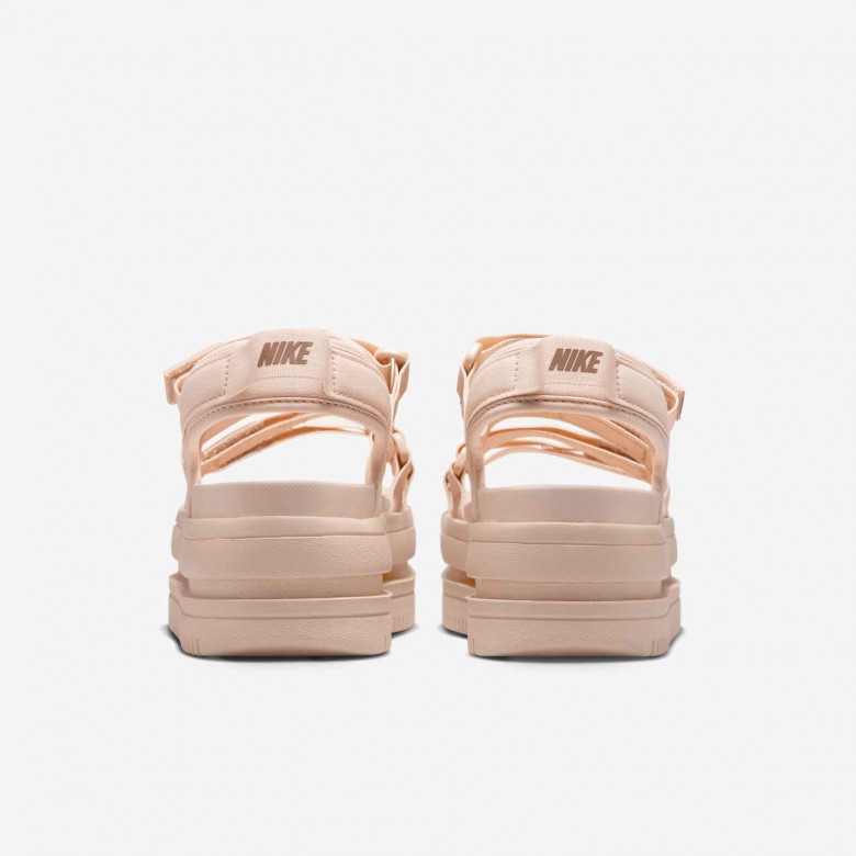 Nike Icon Classic Nike Icon Classic