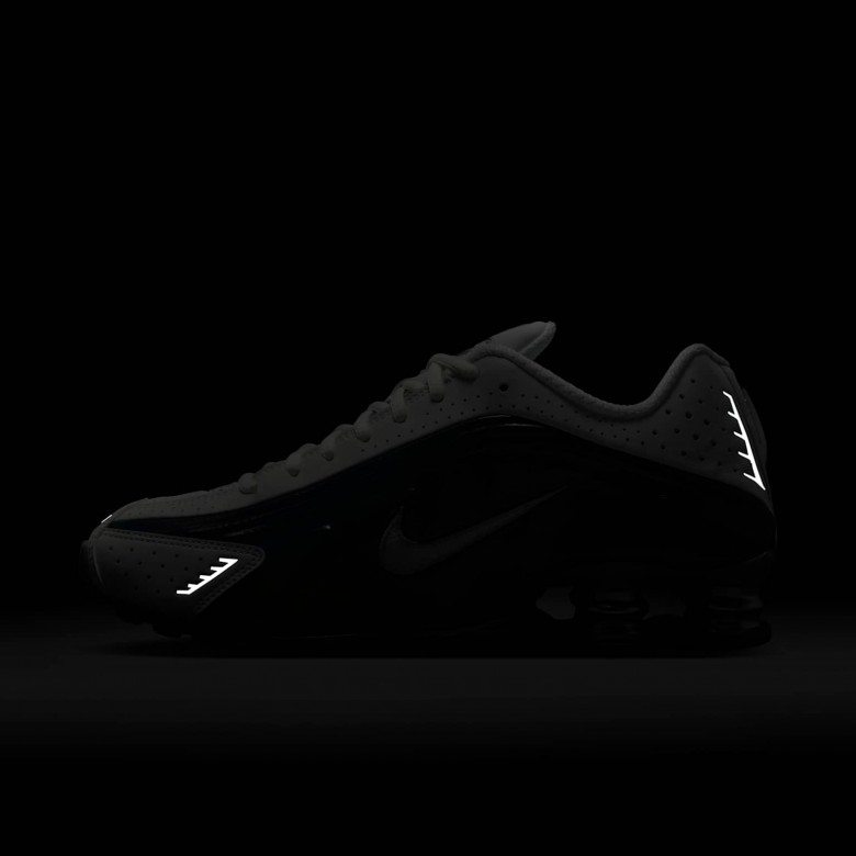 Nike Shox R4 Nike Shox R4