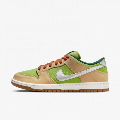Nike SB Dunk Low Pro