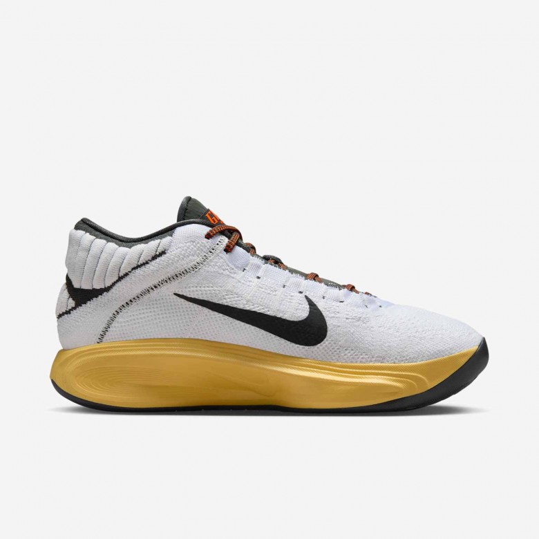Nike G.T. Hustle 3 Nike G.T. Hustle 3