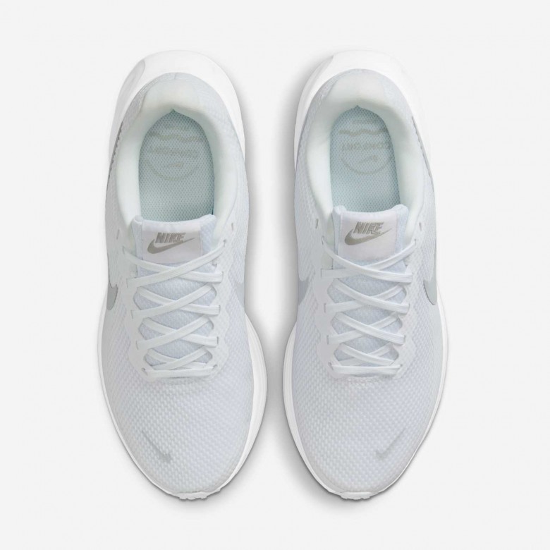 Nike Revolution 8 Nike Revolution 8