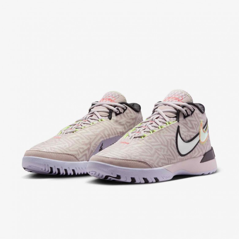 LeBron NXXT Genisus LeBron NXXT Genisus