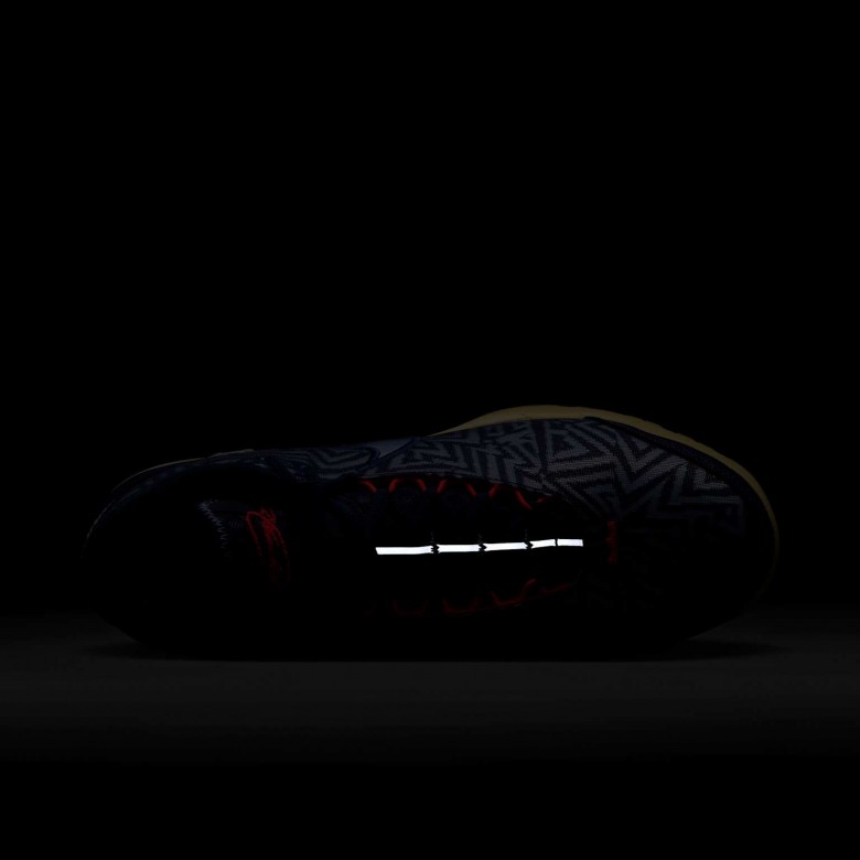 LeBron NXXT Genisus LeBron NXXT Genisus