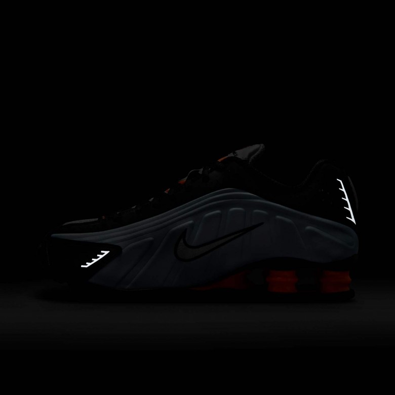 Nike Shox R4 Nike Shox R4
