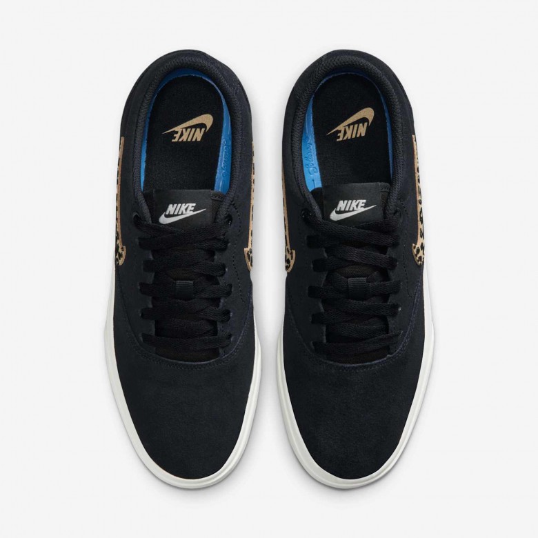 Nike Charge Suede SE Nike Charge Suede SE