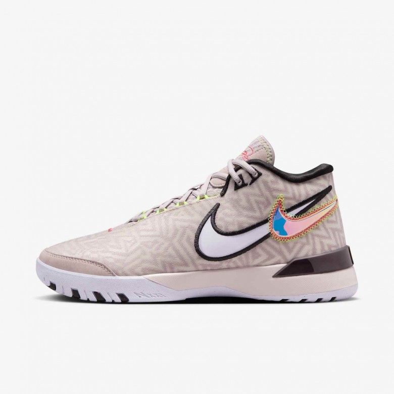 LeBron NXXT Genisus LeBron NXXT Genisus