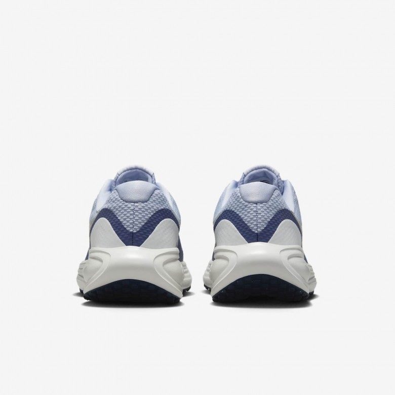 Nike Revolution 8 Nike Revolution 8