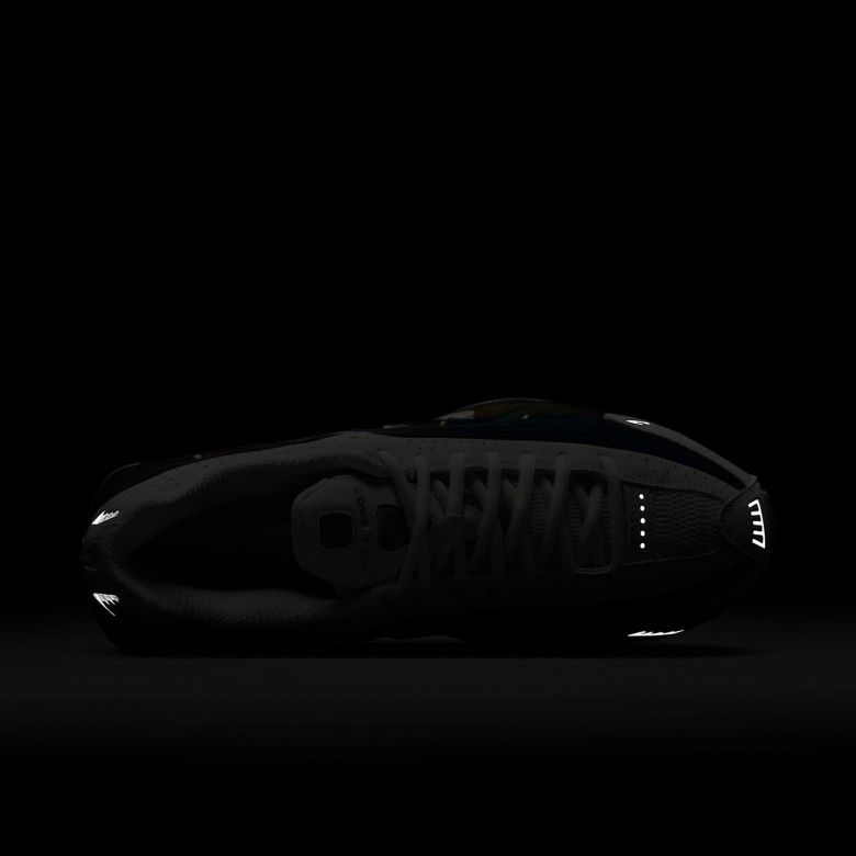 Nike Shox R4 Nike Shox R4