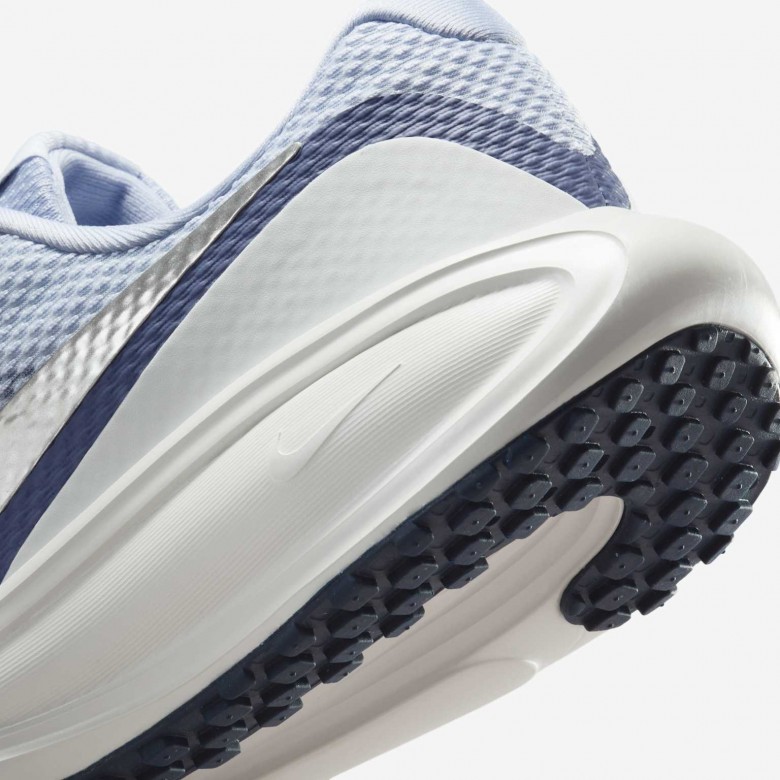 Nike Revolution 8 Nike Revolution 8