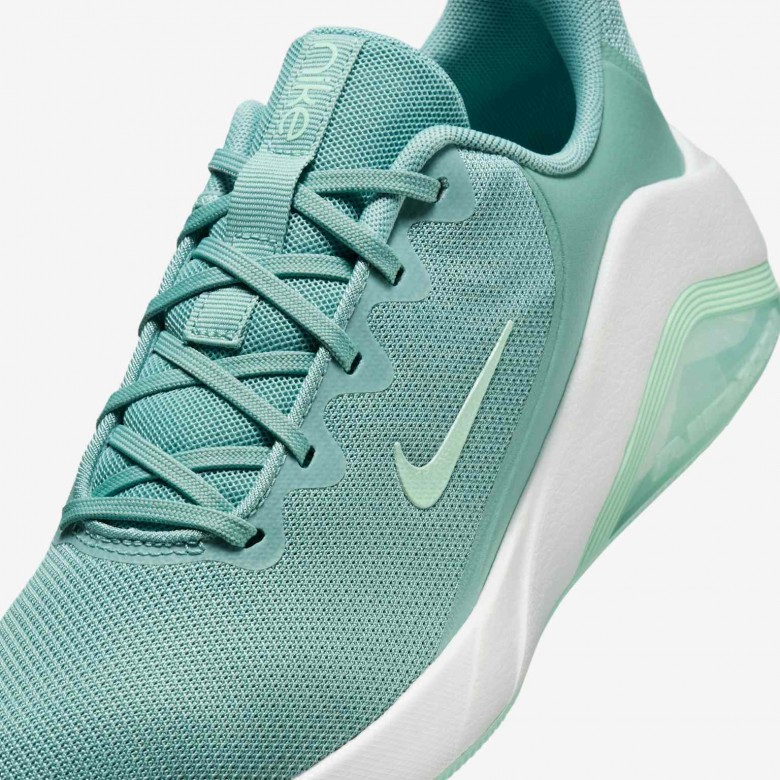 Nike Bella 7 Nike Bella 7