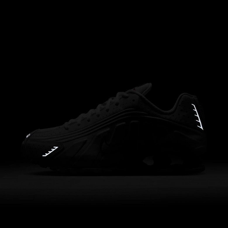 Nike Shox R4 Nike Shox R4