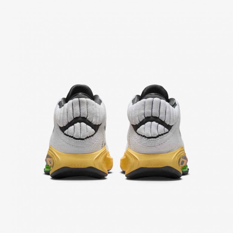 Nike G.T. Hustle 3 Nike G.T. Hustle 3