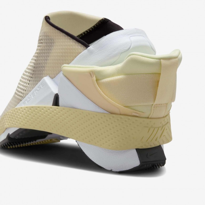 Nike Go FlyEase Nike Go FlyEase